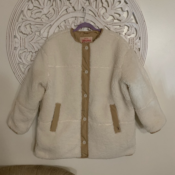 MARLOWE OVERSIZED REVERSIBLE SHERPA JACKET - Picture 6 of 15